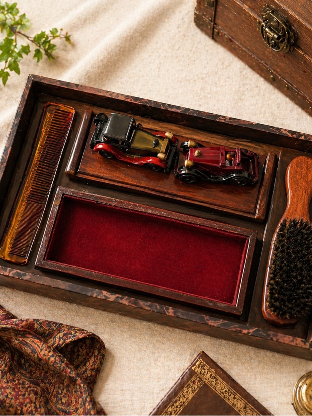 Wildwood Men’s Valet Set Antique Car Jewelry Box Brush Comb Gift Set NIB - Picture 2 of 4